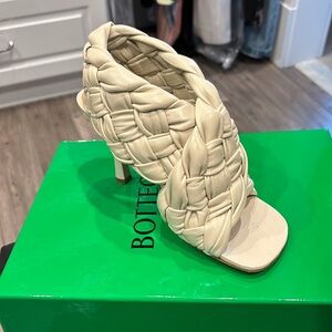 bottega veneta heels